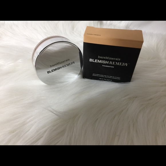 NEW bareMinerals Blemish Remedy Foundation - Picture 5 of 5